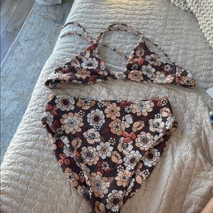 Skate Byron print bikini